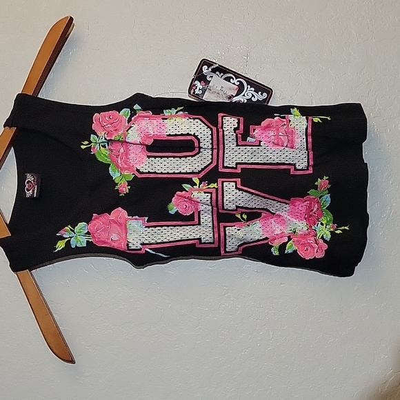 LOVE Glitter Graphic  Ribbed Tank Top 7/8 - Picture 1 of 4